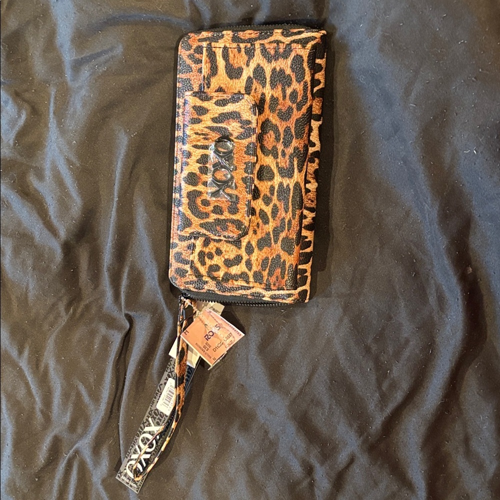 XOXO Leopard Print Wristlet Clutch in Brown and Black